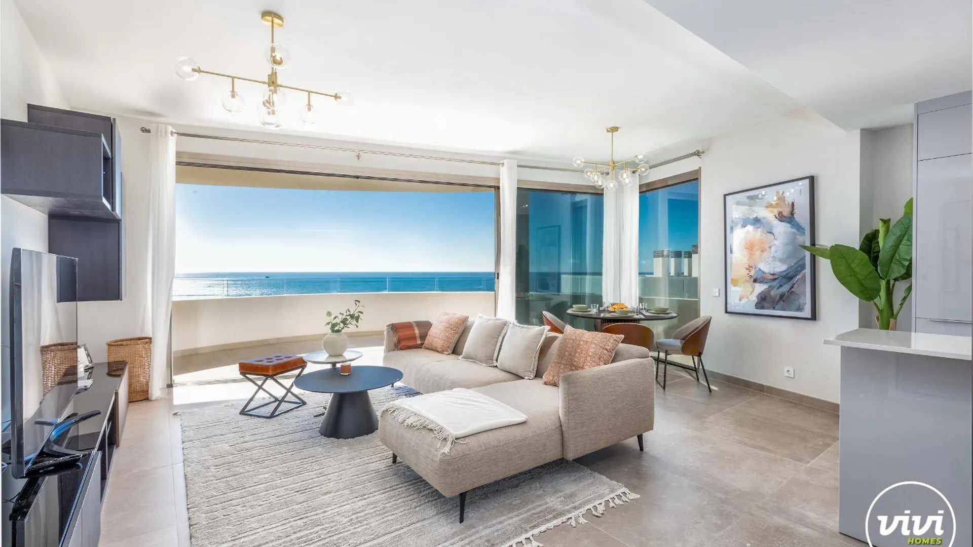 Vivi Homes - Emerald Pool, Sea View, Gym & Sauna El Faro Apartment