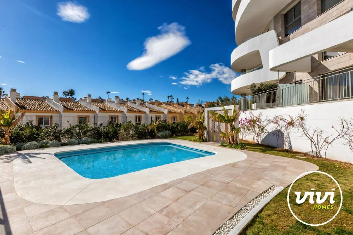 Vivi Homes - Emerald Pool, Sea View, Gym & Sauna El Faro 0*,