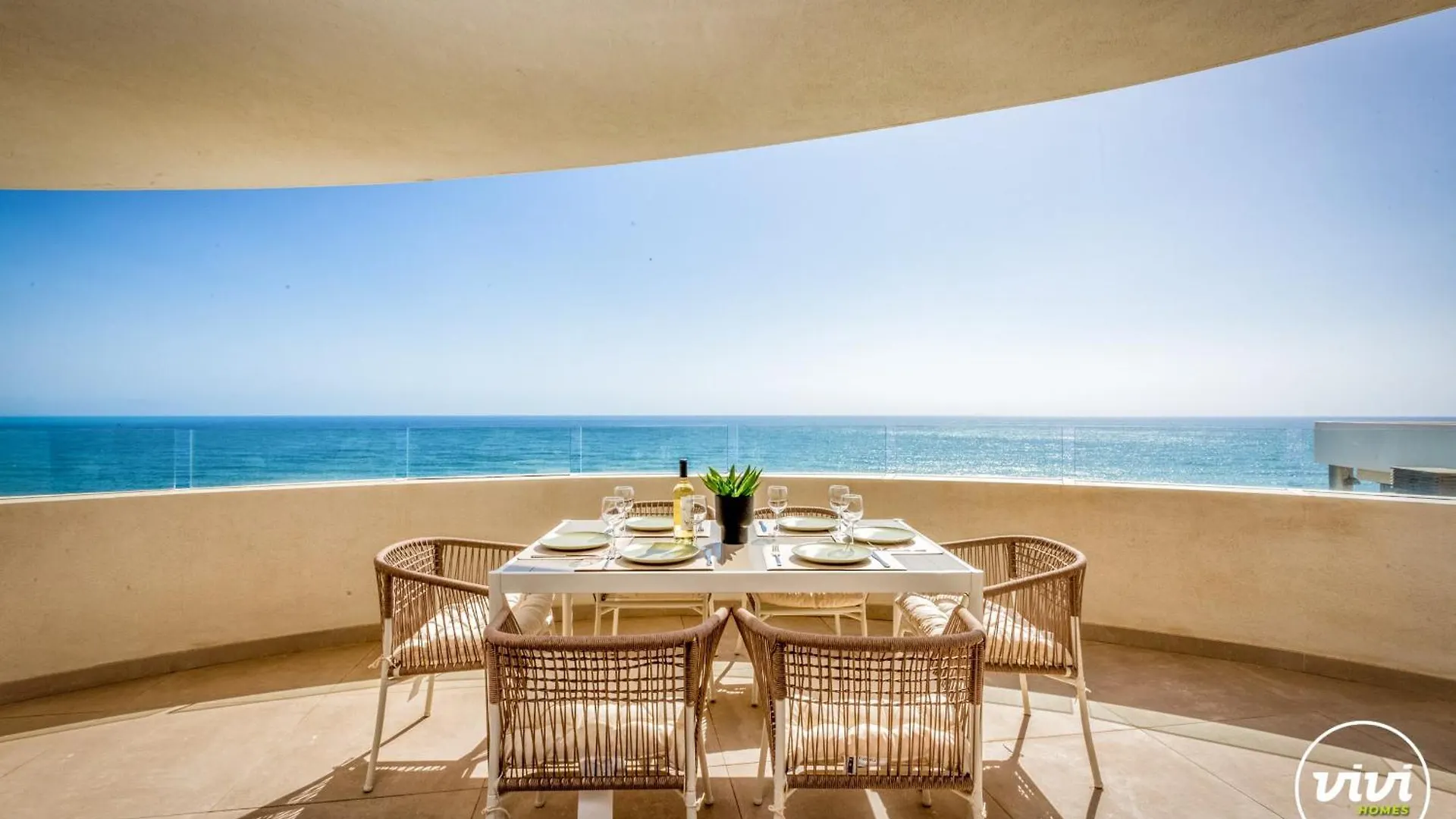 Apartment Vivi Homes - Emerald Pool, Sea View, Gym & Sauna El Faro